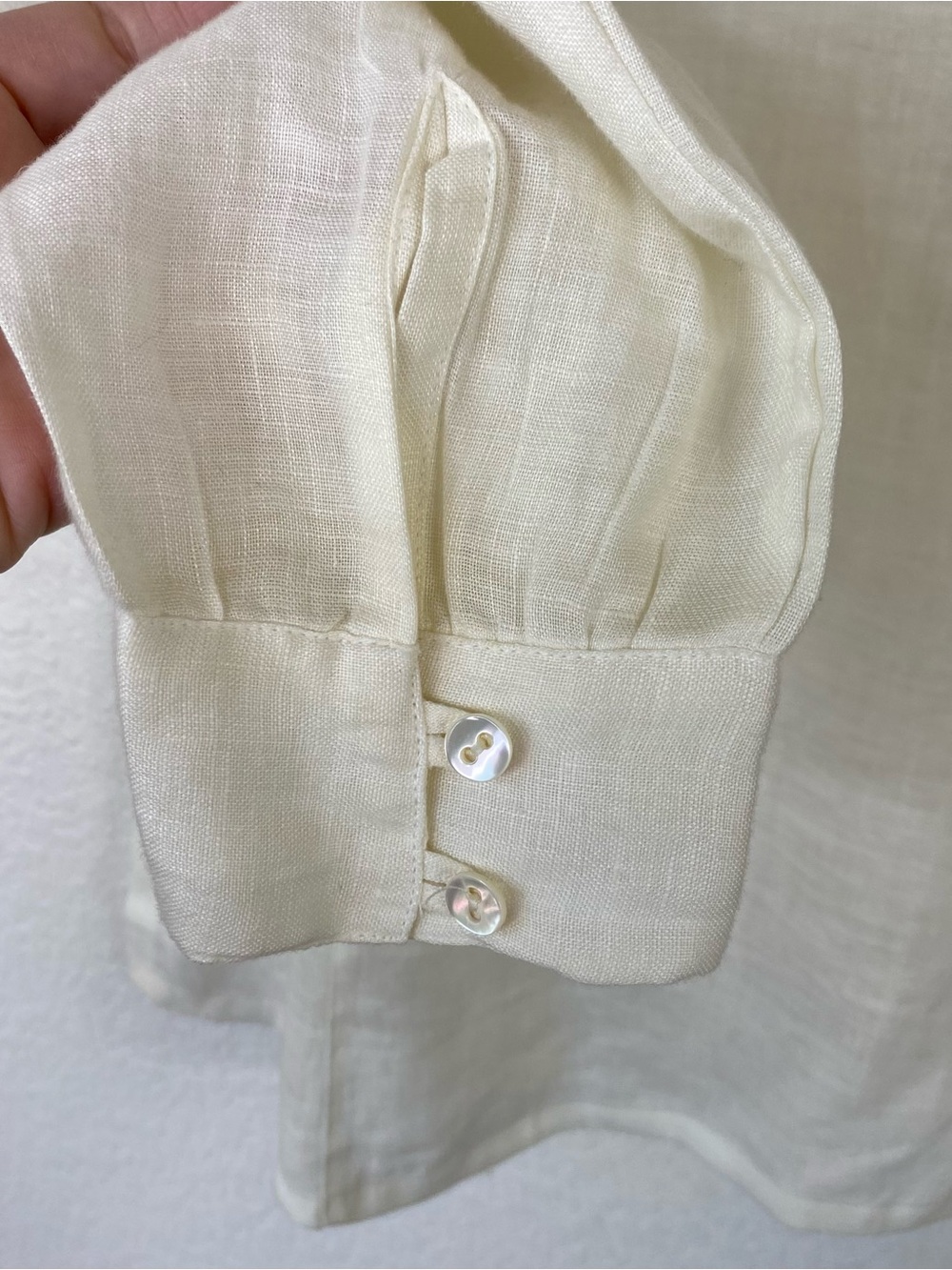 Vintage Gap Ivory 100% Irish Linen Button Front Blouse - Picture 6 of 8